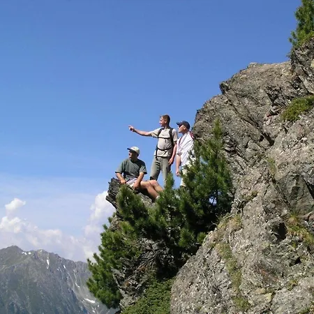 Bergland Superior Hotel Sankt Leonhard im Pitztal