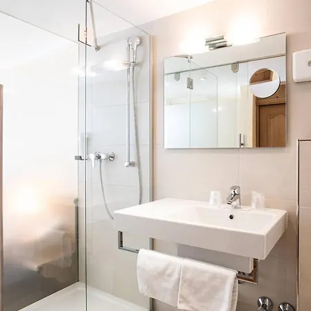 Hotel Bergland Superior 3*