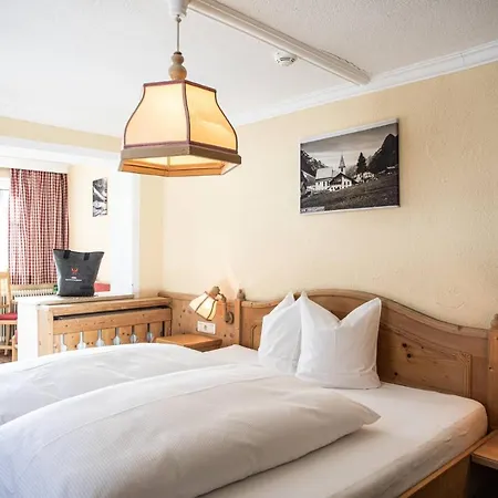 Bergland Superior Hotel Sankt Leonhard im Pitztal