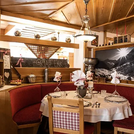 Hotel Bergland Superior St. Leonhard im Pitztal