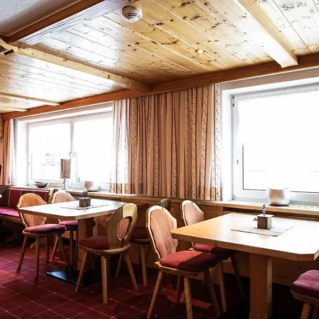 Bergland Superior Hotel 3*